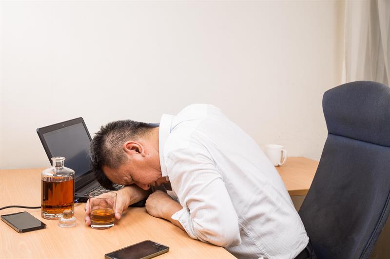 REASONS WHY ALCOHOL SHOULD BE SERVED AT WORK:
